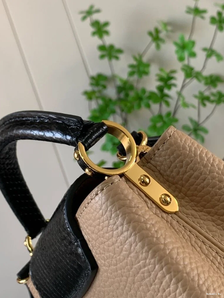 Bags Vuitton 40037 MoistureWicking Capucines BB Louis 0727